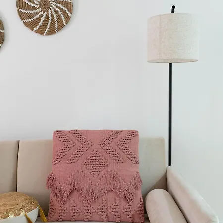 Cozy Bohemian Flat- Berry דירה *