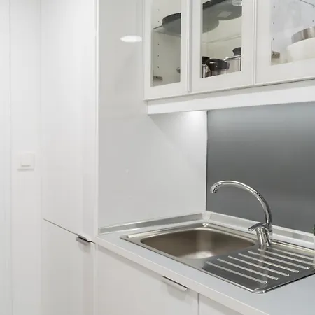 Cozy Bohemian Flat- Berry