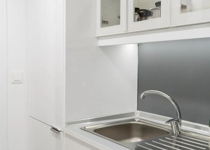 Cozy Bohemian Flat- Berry